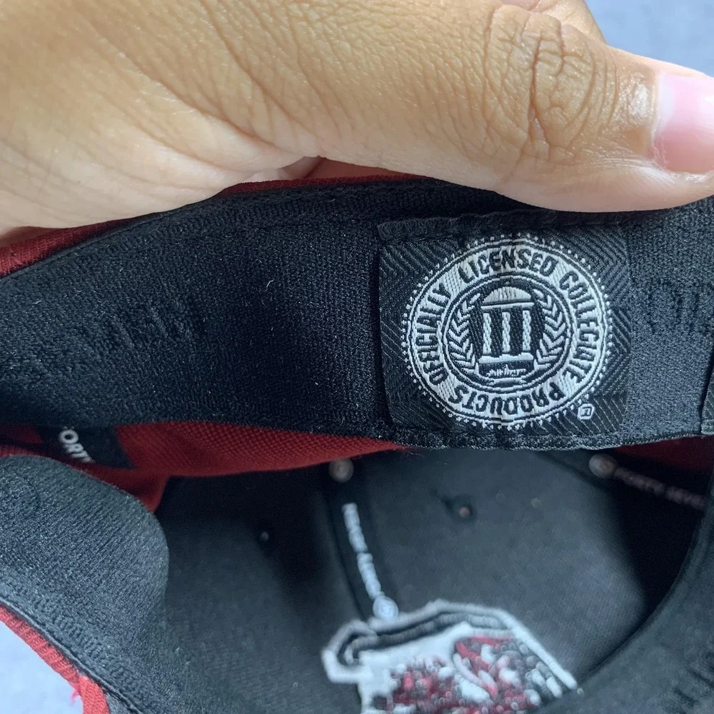 USC Gamecocks‎ Hat Cap Fitted Mens L-XL Garnet Black NCAA College Embriodered